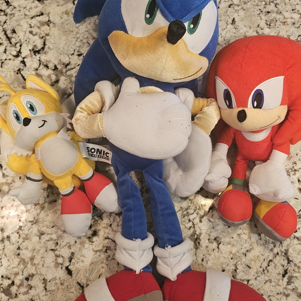 Plush Toy Set - Blue, Red, Yellow